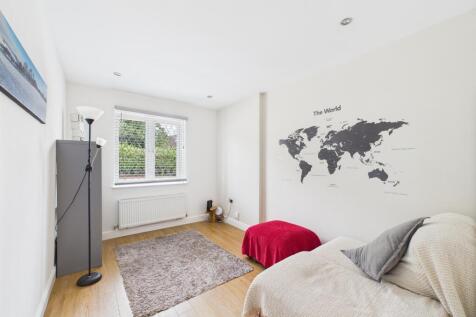 Versatile Reception Room