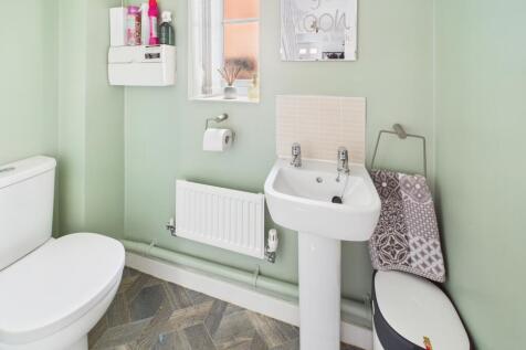 Cloakroom/WC