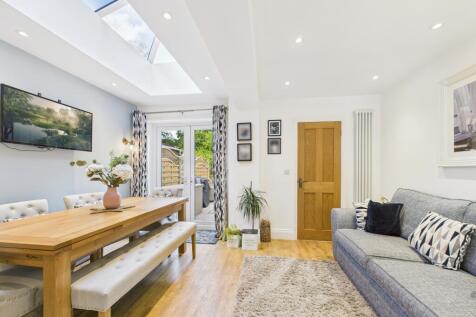 Living/Dining Area