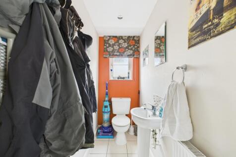 Cloakroom/WC