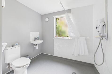 Downstairs Wet Room
