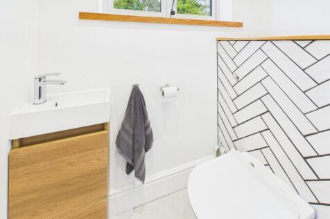 Cloakroom/WC