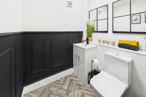 Cloakroom/WC