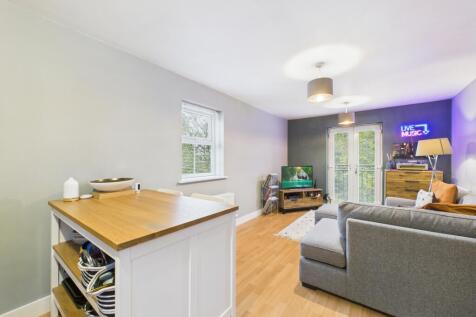 Open Plan Living/Dining