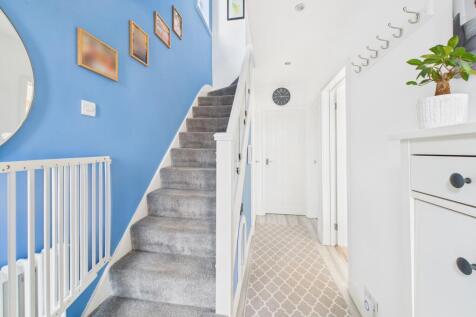 CAM01786G0-PR0022-STILL009