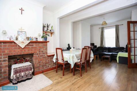 Sitting/Dining Room