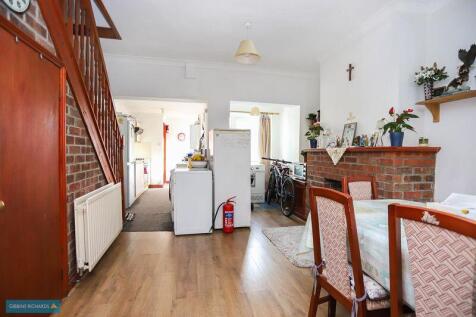 Sitting/Dining Room
