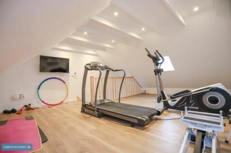 Gym (above garage)