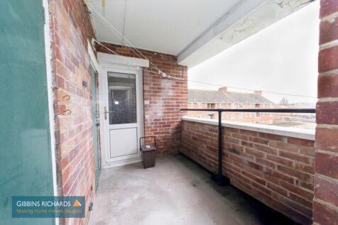 Rear Balcony