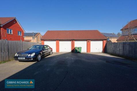 Garage/Parking