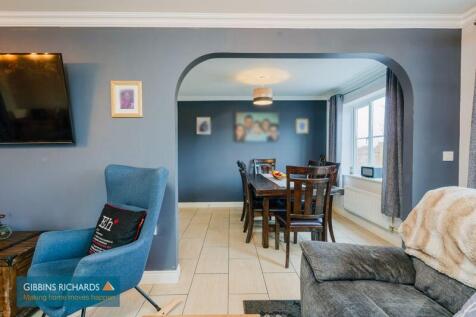 Sitting/Dining Room