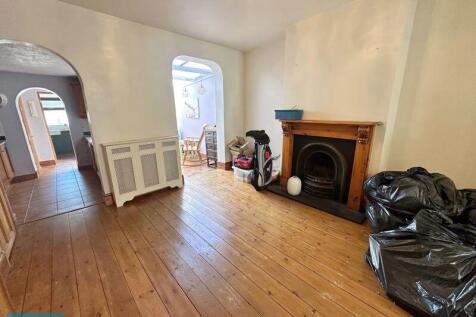 Sitting/Dining Room