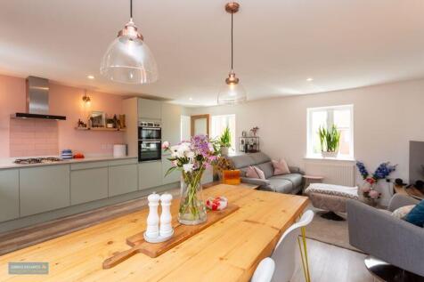 Kitchen/Diner/Lounge