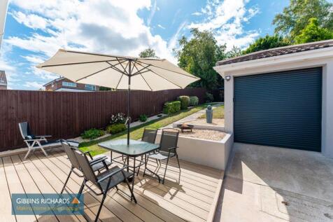 Garden / Garage