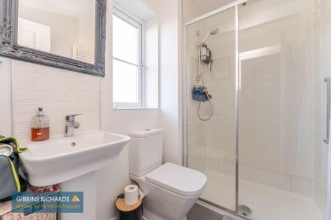 Bedroom 1 - En-Suite