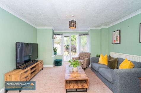 Sitting/Dining Room