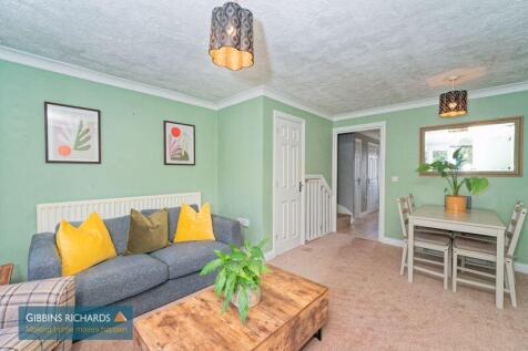 Sitting/Dining Room