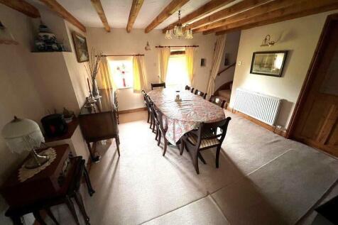 dining room.jpg