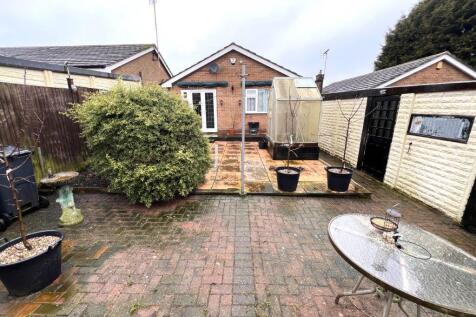 garden rear house.jpg