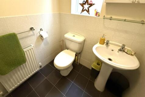 ireton ensuite.jpg