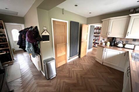 kitchen vestibule.jpg
