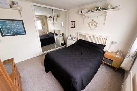 bed 1 a.jpg