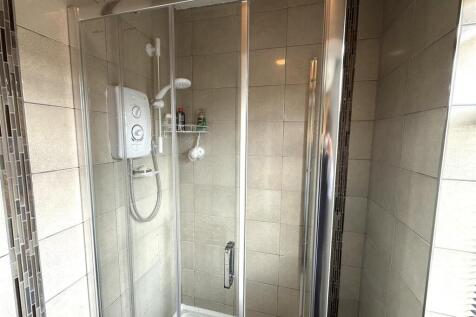 Highwood shower.jpg