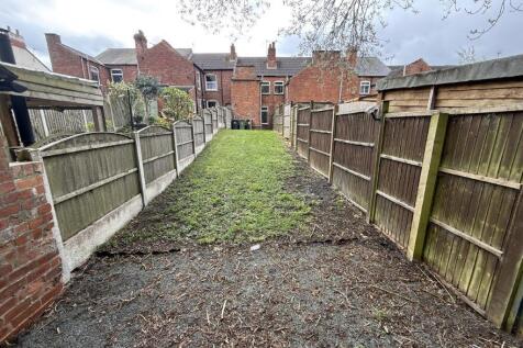 garden rear house.jpg