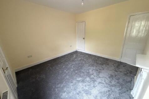 bedroom two a.jpg