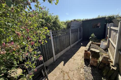 garden b.jpg