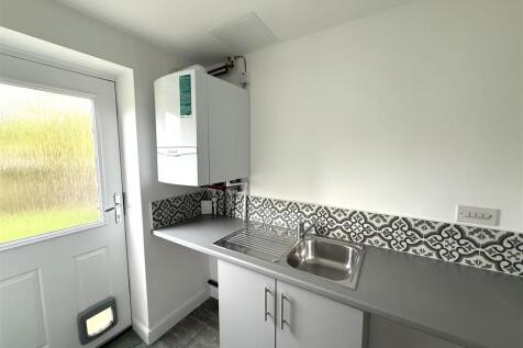 Derecroft 16.jpg