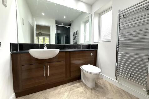 Derecroft 9.jpg