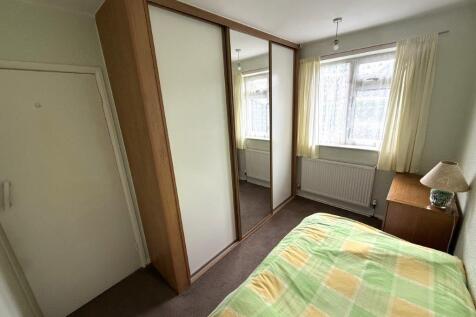 bedroom 2 a.jpg