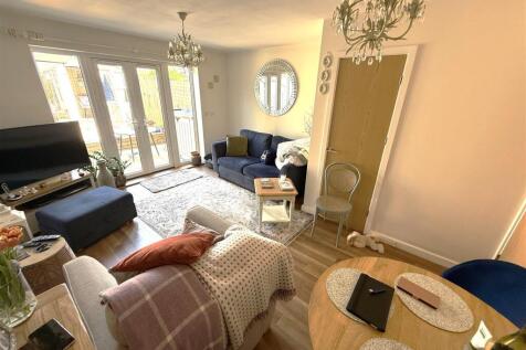 living room a.jpg