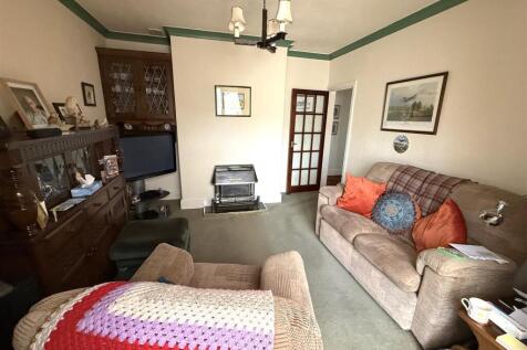 living room a.jpg