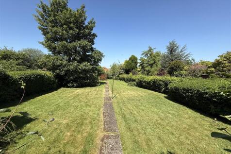 garden a.jpg