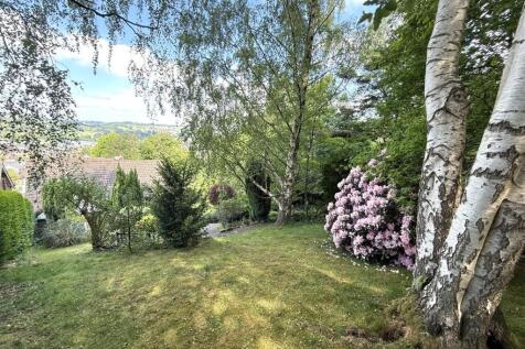 garden f.jpg