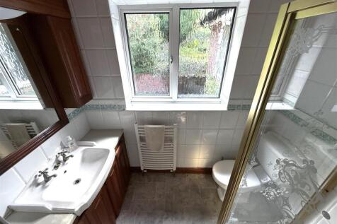shower room.jpg