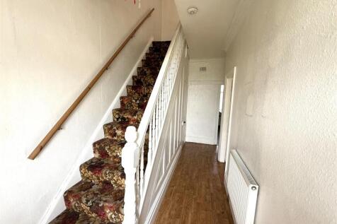 Kilburn Lane 2.jpg