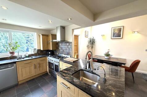 Moorfield 12.jpg