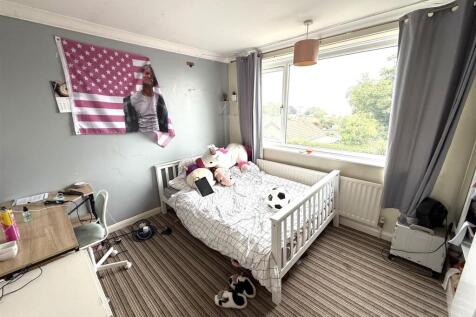 Moorfield 8.jpg
