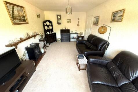 living room b.jpg