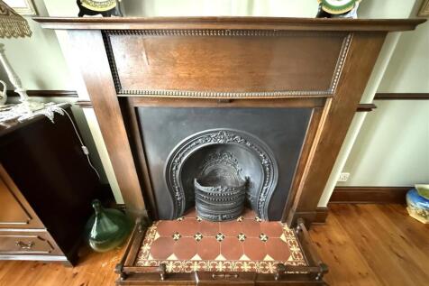 fire place.jpg