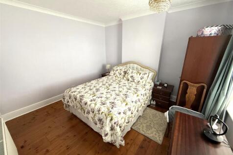 bed 1 a.jpg
