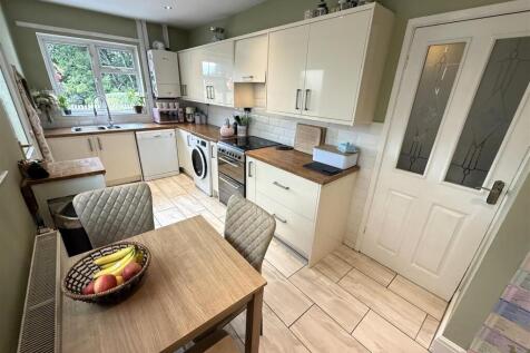 kitchen b.jpg