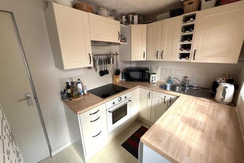 kitchen a.jpg