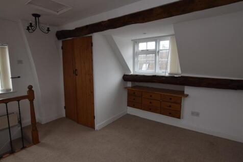 bedroom 1 2.JPG