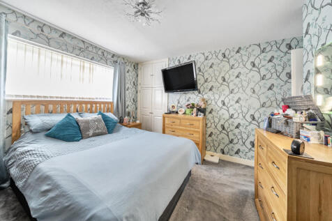 1329698-5-68824bb...