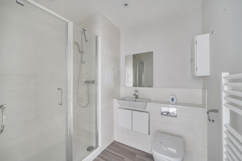 1381370-4-691333a...