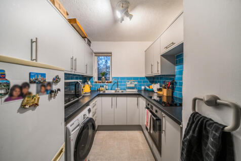 1382830-4-691e193...